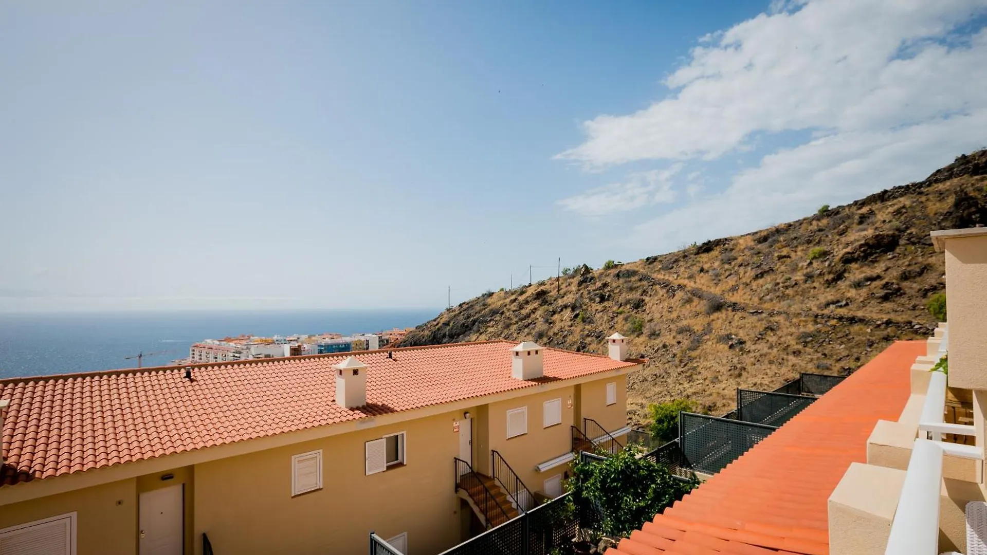 Apartamento Residencial Playa de La Arena Puerto de Santiago  España