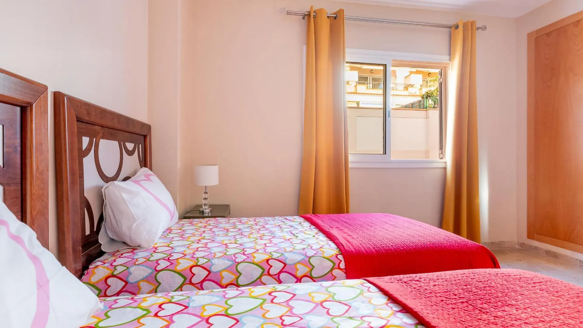 Apartamento Residencial Playa de La Arena Puerto de Santiago  0*, Puerto de Santiago (Tenerife)